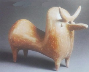 Pottery vessel in form of a bull in louvre